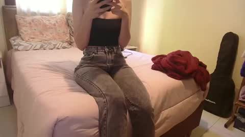 Alice DeLUCA online show from November 3, 2025, 7:48 pm