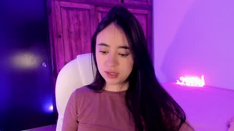 Snapshot of alicee_2 chatting on January 20, 2025, 5:06 pm Aliceee .. 97YP9VWGZHrefnav wishlist lists 1 online show from January 20, 2025, 5:06 pm