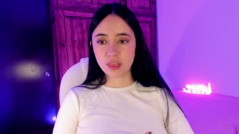 Snapshot of alicee_2 chatting on February 3, 2025, 7:52 pm Aliceee .. 97YP9VWGZHrefnav wishlist lists 1 online show from February 3, 2025, 7:52 pm