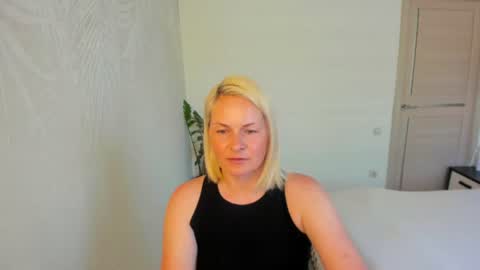 Snapshot of alicee__grace chatting on June 24, 2026, 9:08 am Alicee online show from June 24, 2026, 9:08 am