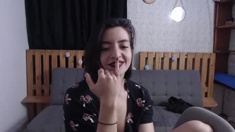 alicee_logan_ online show from December 15, 2024, 4:18 am