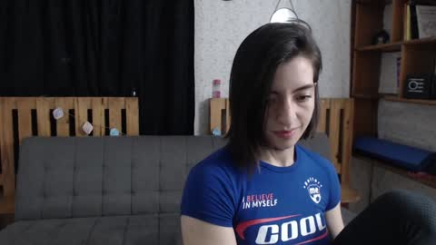 alicee_logan_ online show from January 8, 2025, 1:53 am