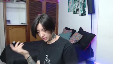 alicee_logan_ online show from September 26, 2025, 3:21 am