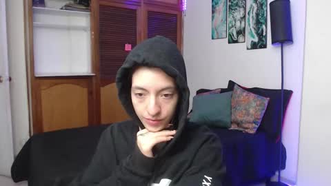 alicee_logan_ online show from October 12, 2025, 1:48 am