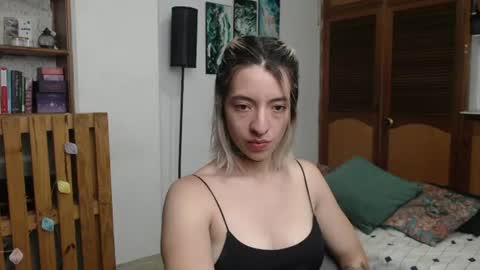 alicee_logan_ online show from June 28, 2026, 2:17 am