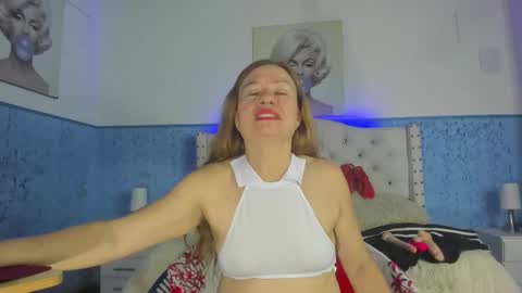 alicee_mature4 online show from October 15, 2025, 11:16 pm