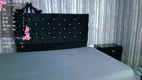 Snapshot of alicee_moonn chatting on October 22, 2025, 7:13 pm alicee_moonn online show from October 22, 2025, 7:13 pm