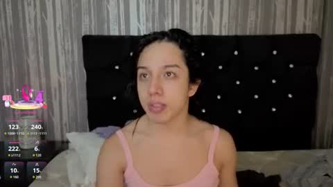 Snapshot of alicee_moonn chatting on July 12, 2026, 7:05 pm alicee_moonn online show from July 12, 2026, 7:05 pm