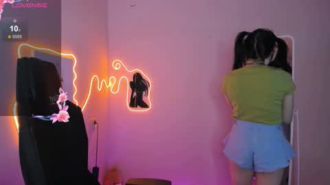 Snapshot of aliceeinwonderlanddd chatting on February 8, 2026, 2:37 am Alice online show from February 8, 2026, 2:37 am