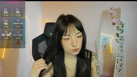 Snapshot of aliceeinwonderlanddd chatting on May 3, 2026, 2:06 am Alice online show from May 3, 2026, 2:06 am