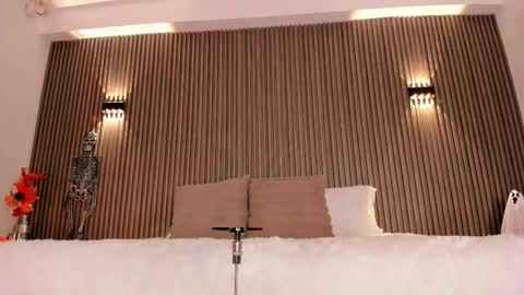 Alice  online show from October 26, 2025, 4:29 am