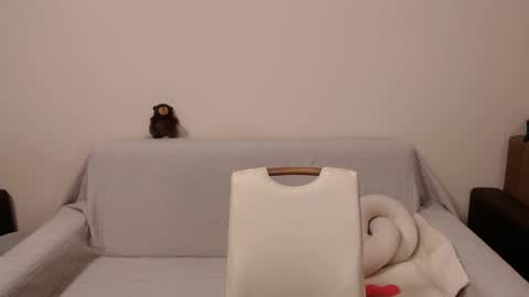 alicekollt online show from March 3, 2025, 4:24 pm