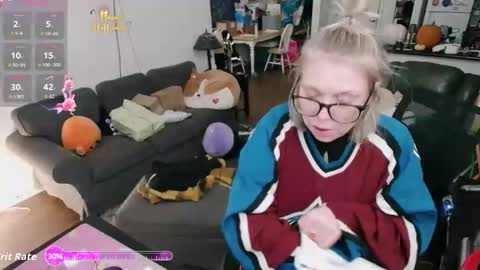 Alice Liddell online show from October 17, 2025, 7:38 pm