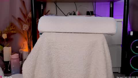 Elle online show from February 5, 2025, 7:07 am