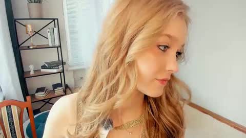 Serena online show from February 18, 2026, 9:27 am