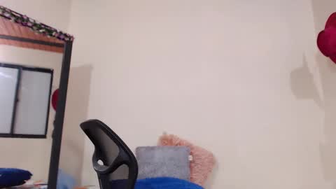 Snapshot of aliceusher_1 chatting on February 9, 2025, 2:17 am J Ruiz online show from February 9, 2025, 2:17 am