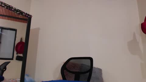 Snapshot of aliceusher_1 chatting on February 9, 2025, 11:15 pm J Ruiz online show from February 9, 2025, 11:15 pm