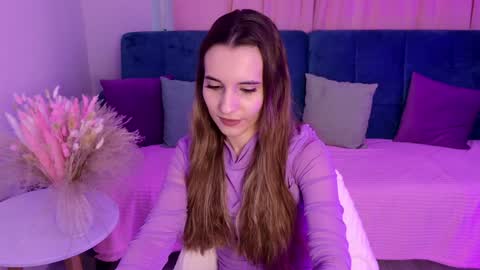 Snapshot of aliceweiss_ chatting on January 17, 2025, 5:11 am Alice online show from January 17, 2025, 5:11 am