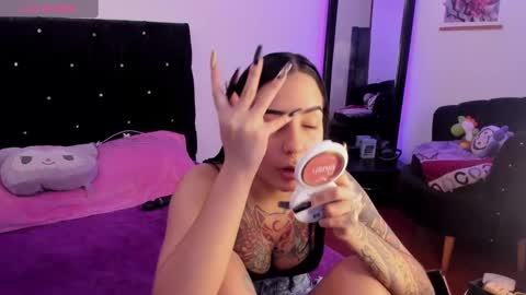 Snapshot of alicewoodville chatting on January 22, 2025, 5:28 pm Alice online show from January 22, 2025, 5:28 pm