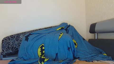 AliceWoolfy online show from November 24, 2025, 11:48 pm