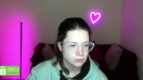 Snapshot of alicia_folow chatting on October 28, 2025, 12:19 pm Alicia online show from October 28, 2025, 12:19 pm