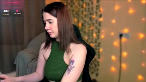 Snapshot of alicia_hines chatting on October 26, 2025, 6:30 am Alicia online show from October 26, 2025, 6:30 am