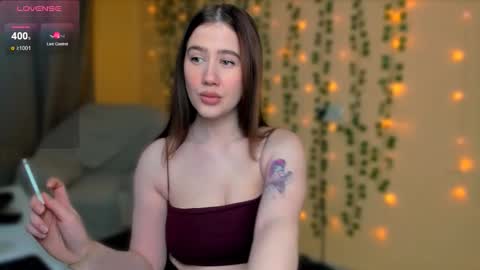 Snapshot of alicia_hines chatting on November 10, 2025, 4:00 am Alicia online show from November 10, 2025, 4:00 am