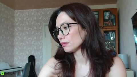Alicia online show from June 17, 2026, 7:44 am