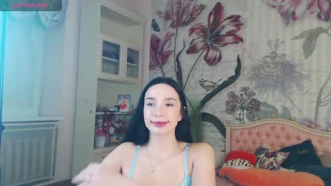 Snapshot of aliciabow chatting on December 20, 2024, 4:25 pm Veronica online show from December 20, 2024, 4:25 pm