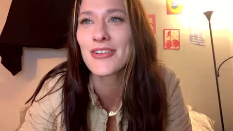 teacherspet69 online show from November 1, 2025, 8:16 am