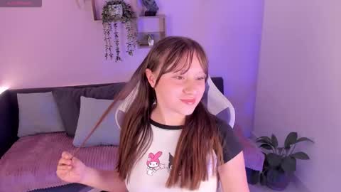Snapshot of aliciamoonx chatting on October 6, 2025, 11:51 am aliciamoonx online show from October 6, 2025, 11:51 am