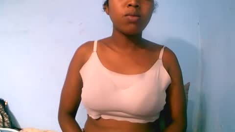 Snapshot of alicianah chatting on January 5, 2026, 5:27 pm alicianah online show from January 5, 2026, 5:27 pm