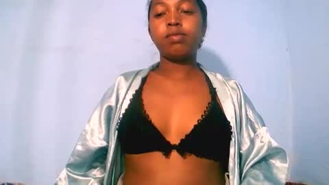 Snapshot of alicianah chatting on January 6, 2026, 6:44 pm alicianah online show from January 6, 2026, 6:44 pm