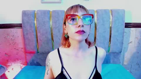  Alicia  online show from November 26, 2025, 12:06 pm