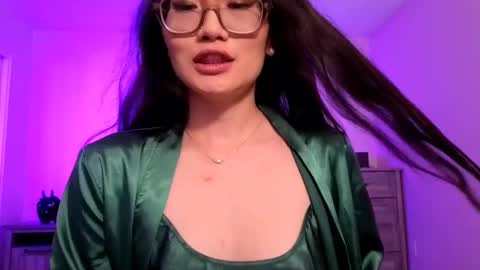 Snapshot of aliciaz3 chatting on September 27, 2025, 5:07 pm Alicia Hebi online show from September 27, 2025, 5:07 pm