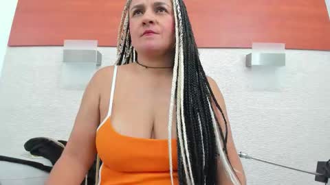 im tutti online show from October 27, 2025, 2:48 am