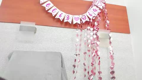 im tutti online show from February 11, 2026, 2:05 am