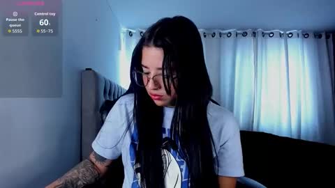 aliice_walker_ online show from February 9, 2026, 3:16 pm