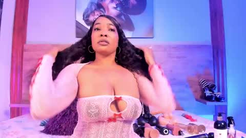 Alisson online show from November 4, 2025, 12:26 pm