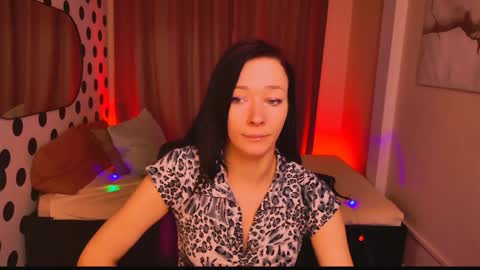 Snapshot of alina_cute_ chatting on December 16, 2024, 6:21 am Alina online show from December 16, 2024, 6:21 am