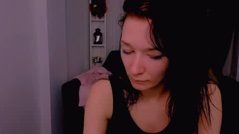 Snapshot of alina_cute_ chatting on December 19, 2024, 1:18 am Alina online show from December 19, 2024, 1:18 am