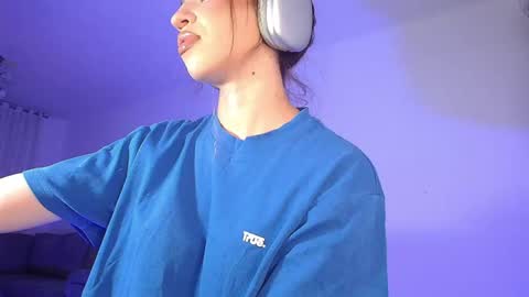 Snapshot of alina_lee01 chatting on May 28, 2026, 1:36 am NYX online show from May 28, 2026, 1:36 am