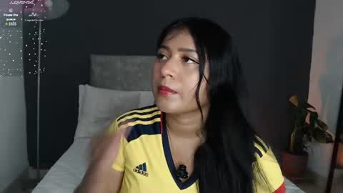 Snapshot of alinakiss_ chatting on June 24, 2026, 4:44 am lili online show from June 24, 2026, 4:44 am