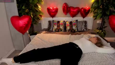 Snapshot of alinalemon chatting on February 12, 2026, 8:37 pm Alina online show from February 12, 2026, 8:37 pm