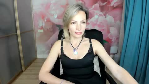 AlinaMoor online show from April 16, 2026, 10:12 pm