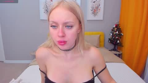 alinaocean online show from December 2, 2025, 1:28 pm