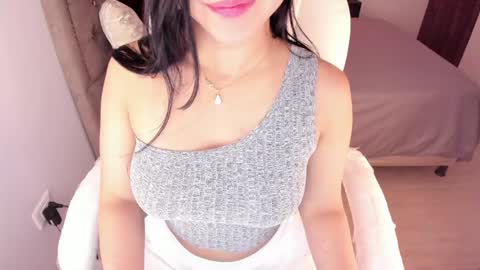 Snapshot of alinaowens chatting on February 8, 2025, 9:15 pm alinaowens online show from February 8, 2025, 9:15 pm