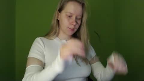 alinasei online show from June 18, 2026, 11:58 am