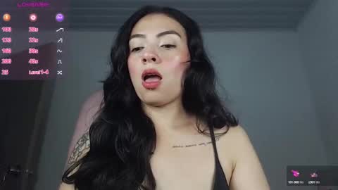 Snapshot of alisa__cain chatting on October 5, 2025, 9:07 am Alejandra online show from October 5, 2025, 9:07 am