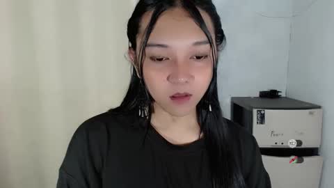 Shanti xhey online show from December 17, 2025, 8:53 am